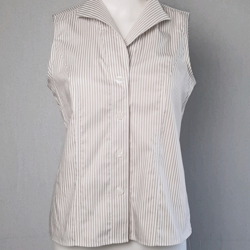 Calvin Klein button down sleeveless top